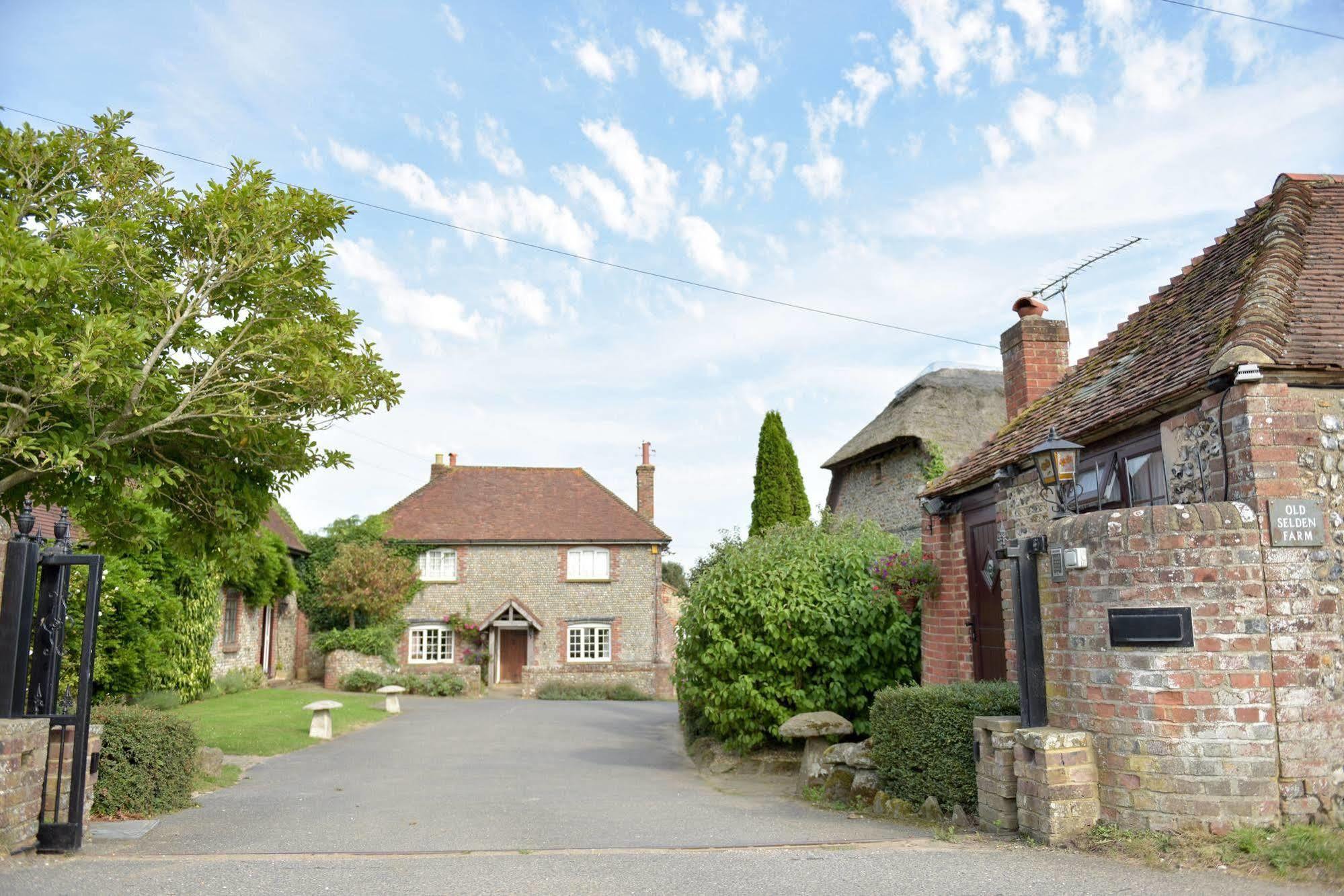 Old Selden Farm B&B Clapham  Exterior foto
